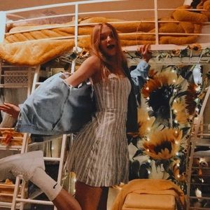 Meet your Posher, Ayva